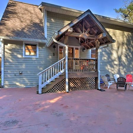 Spacious Lake Santeetlah Cottage With Lake Views! Exterior photo