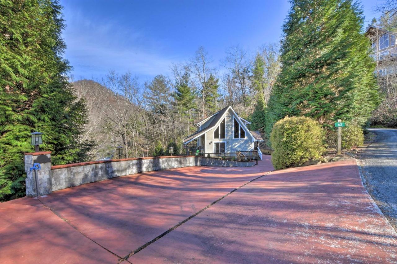 Spacious Lake Santeetlah Cottage With Lake Views! Exterior photo